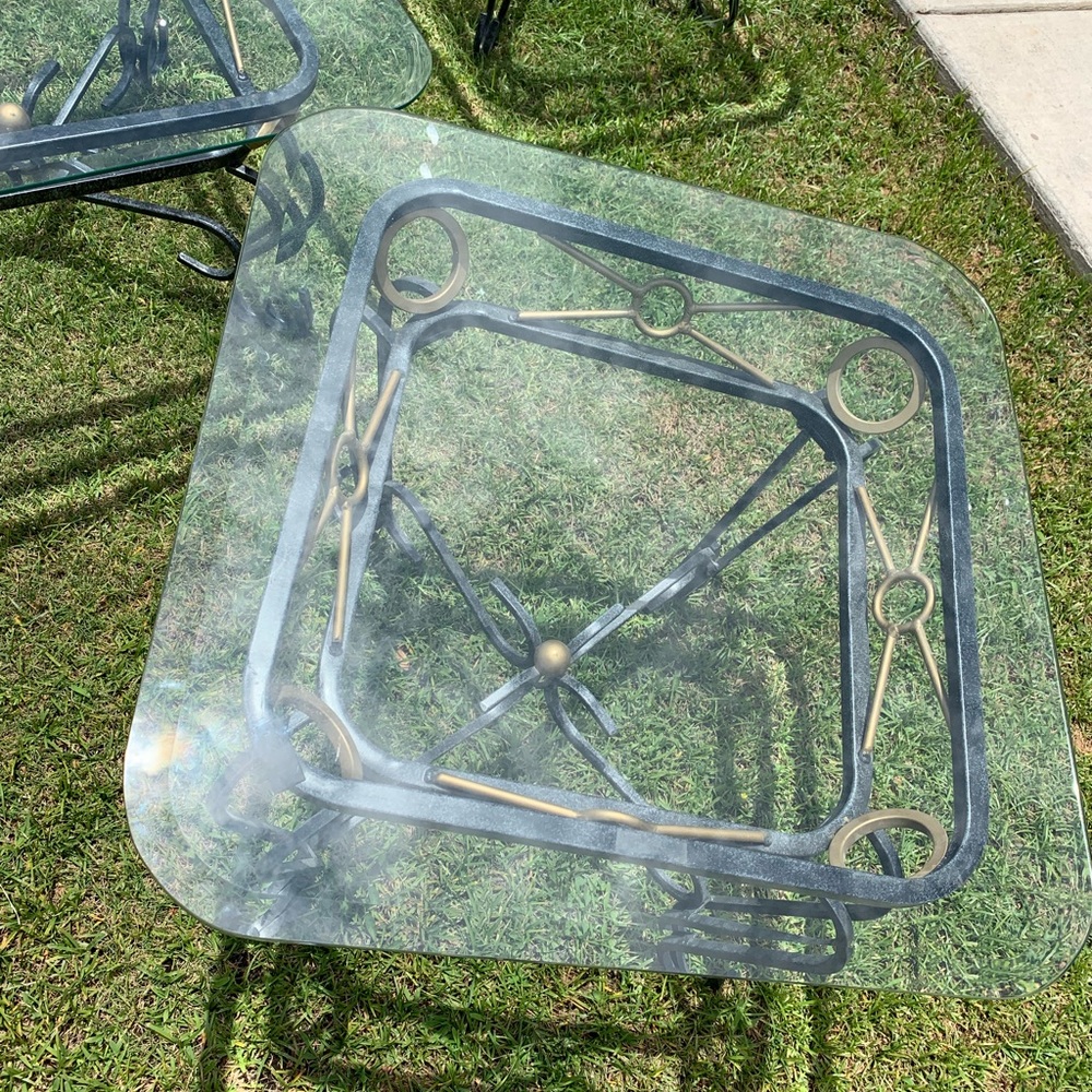Glass tables - Picture 2 of 4